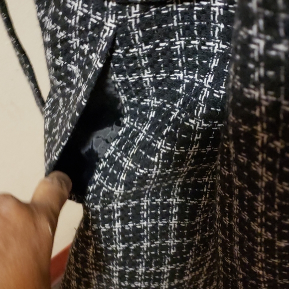 MAX NEW YORK BELTED WAIST BLACK & WHITE COAT SZ 4 - Picture 12 of 16